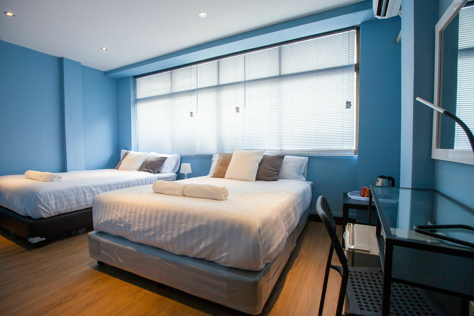 The Mix Bangkok - Silom Hotel Bagian luar foto